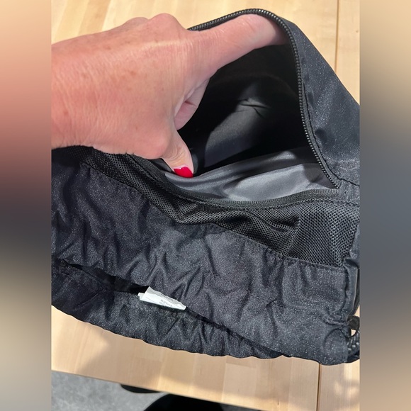 Nike Black drawstring backpack Men's Bag - Picture 1 of 3